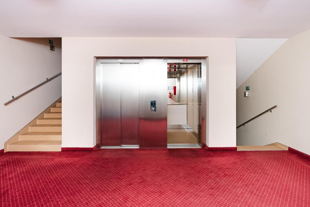 Apartmany Jako Doma プルゼニ エクステリア 写真